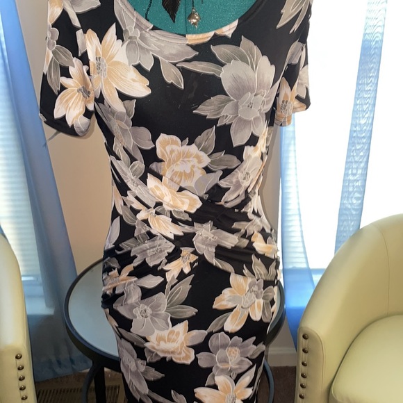 Collection | Floral Print Midi Bodycon Dress - Picture 2 of 5